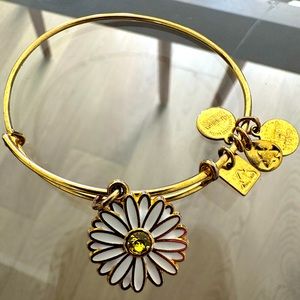 Alex & Ani Daisy bracelet